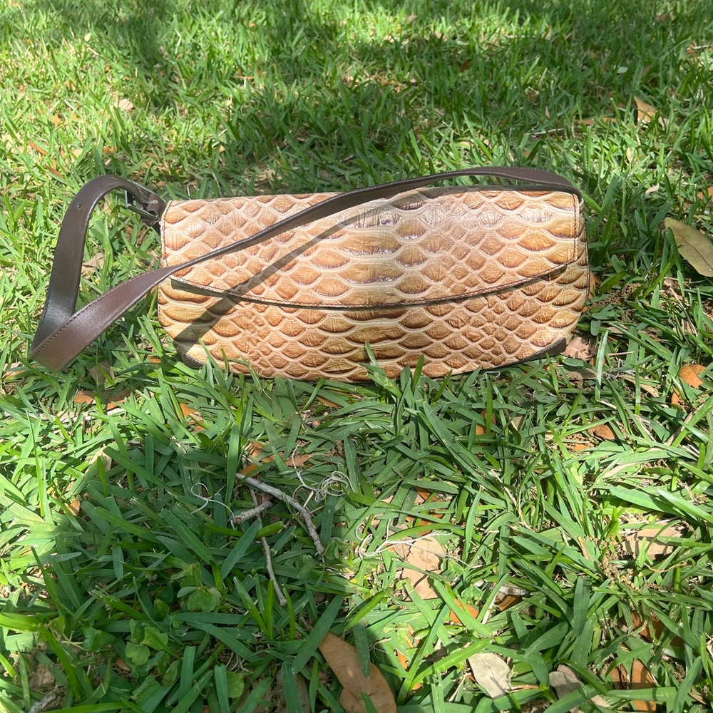Arcadia Croc Embossed Leather Purse. Made in Italy EUC